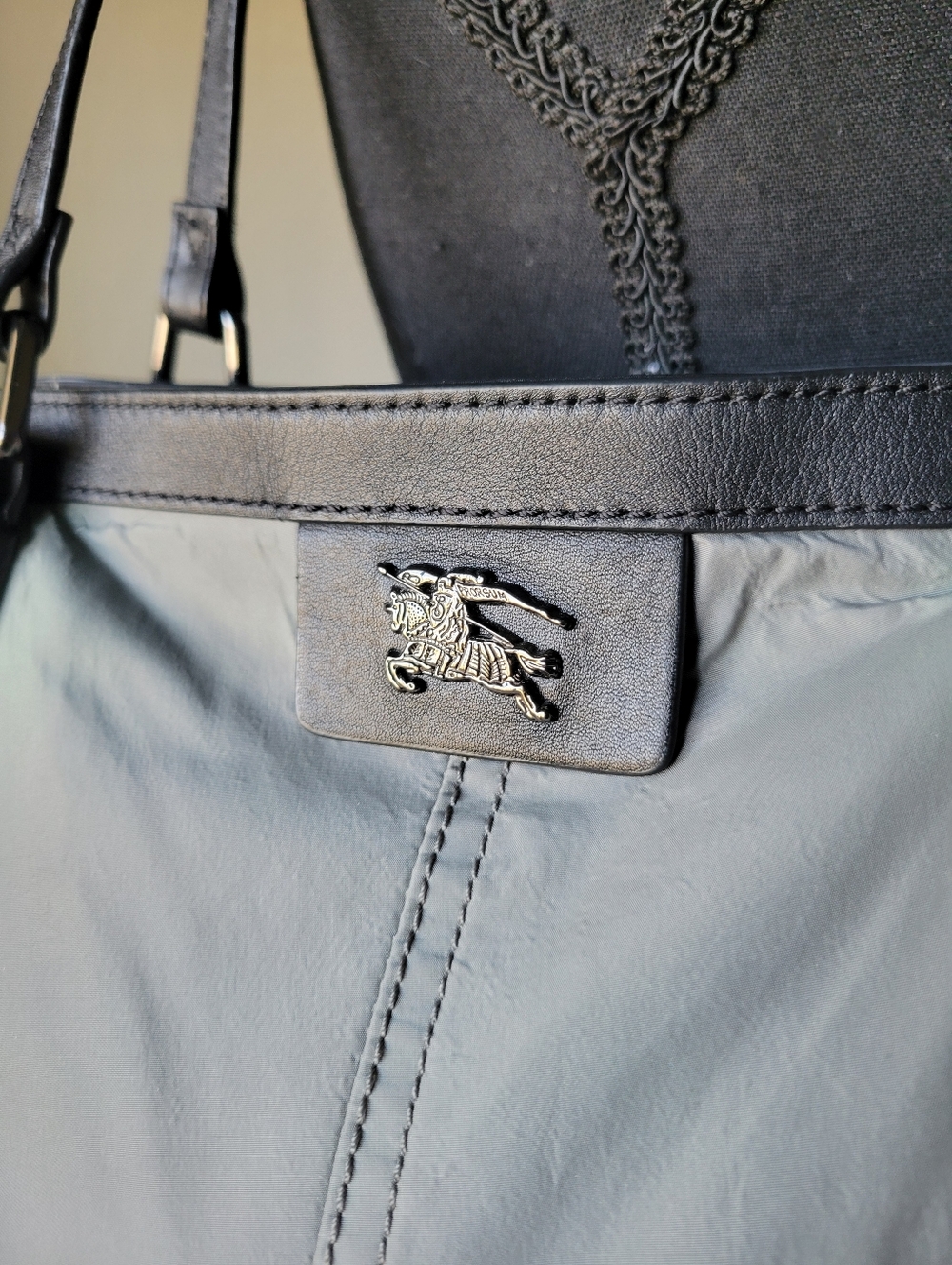 BURBERRY Grey/Black Leather And Nylon Small Buckleigh Tote - Picture 15 of 15